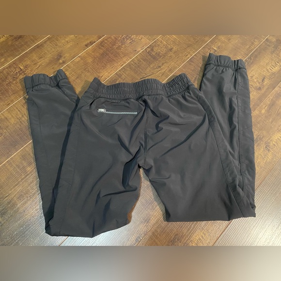 Ivivva Train to Win pants size 10 - Picture 8 of 8